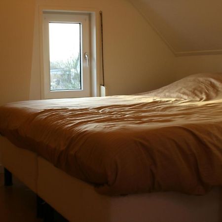 Schwone Diekhuusje - Vakantiewoning Aan De Noordzeekust Villa Schoondijke Exterior foto