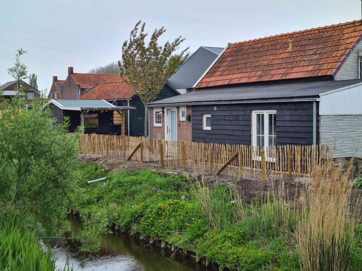 Schwone Diekhuusje - Vakantiewoning Aan De Noordzeekust Villa Schoondijke Exterior foto
