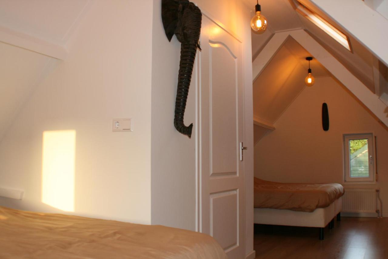 Schwone Diekhuusje - Vakantiewoning Aan De Noordzeekust Villa Schoondijke Exterior foto